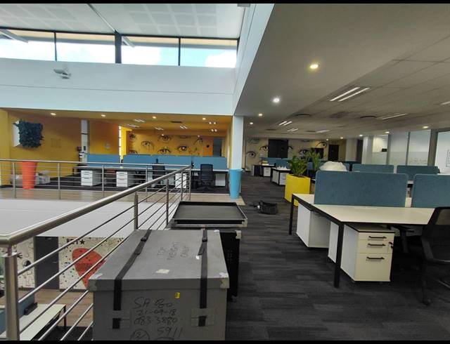 2,905M² OFFICE TO LET IN BRYANSTON